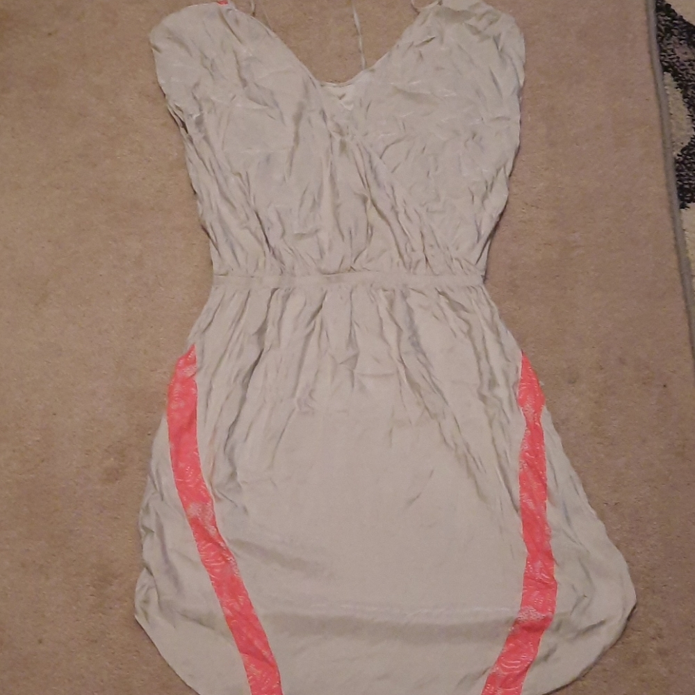 Dress - Picture 5 of 5
